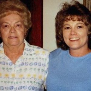 Meet your Posher, Della